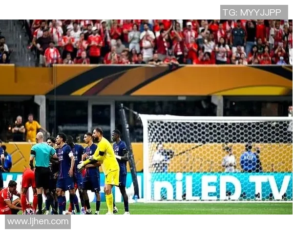 拜仁轮换战略受质疑，他的调整是否正在影响球队体现？